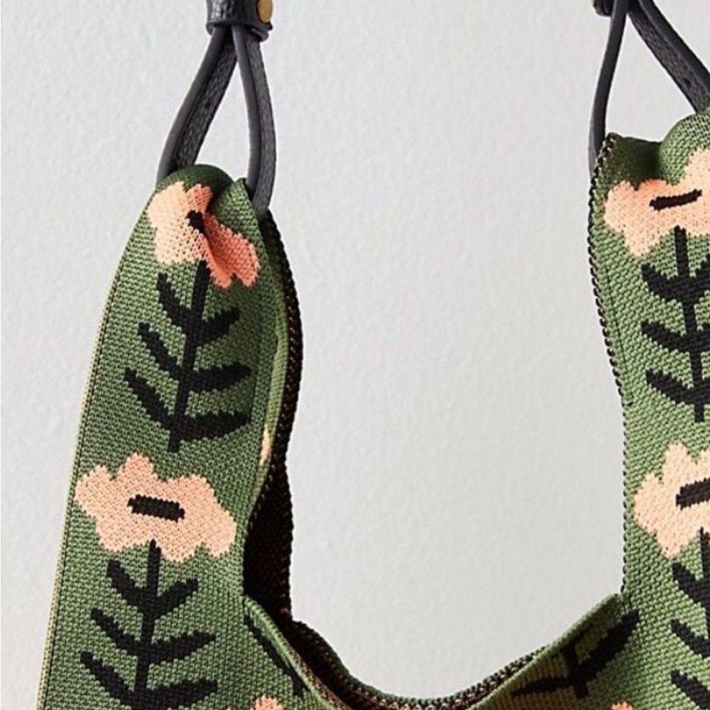 Free People Luca Make It Count Green Floral Needlepoint Bag NWT & strap - Picture 3 of 5